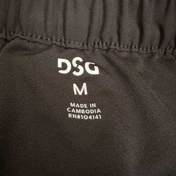 DSG Athletic Shorts Medium - Picture 2 of 2